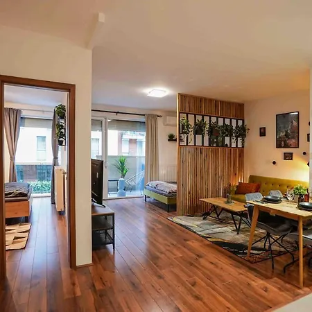 Danube Family Premium Apartament *