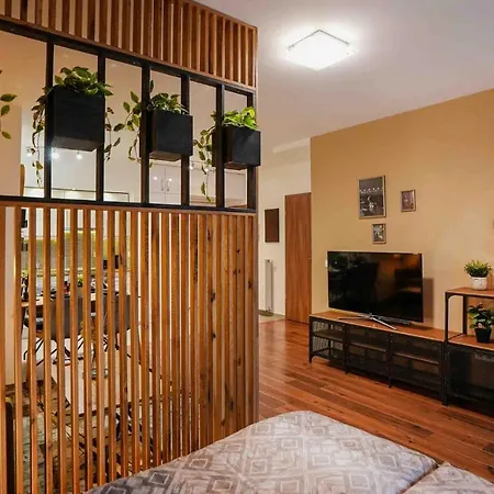 Danube Family Premium Apartment